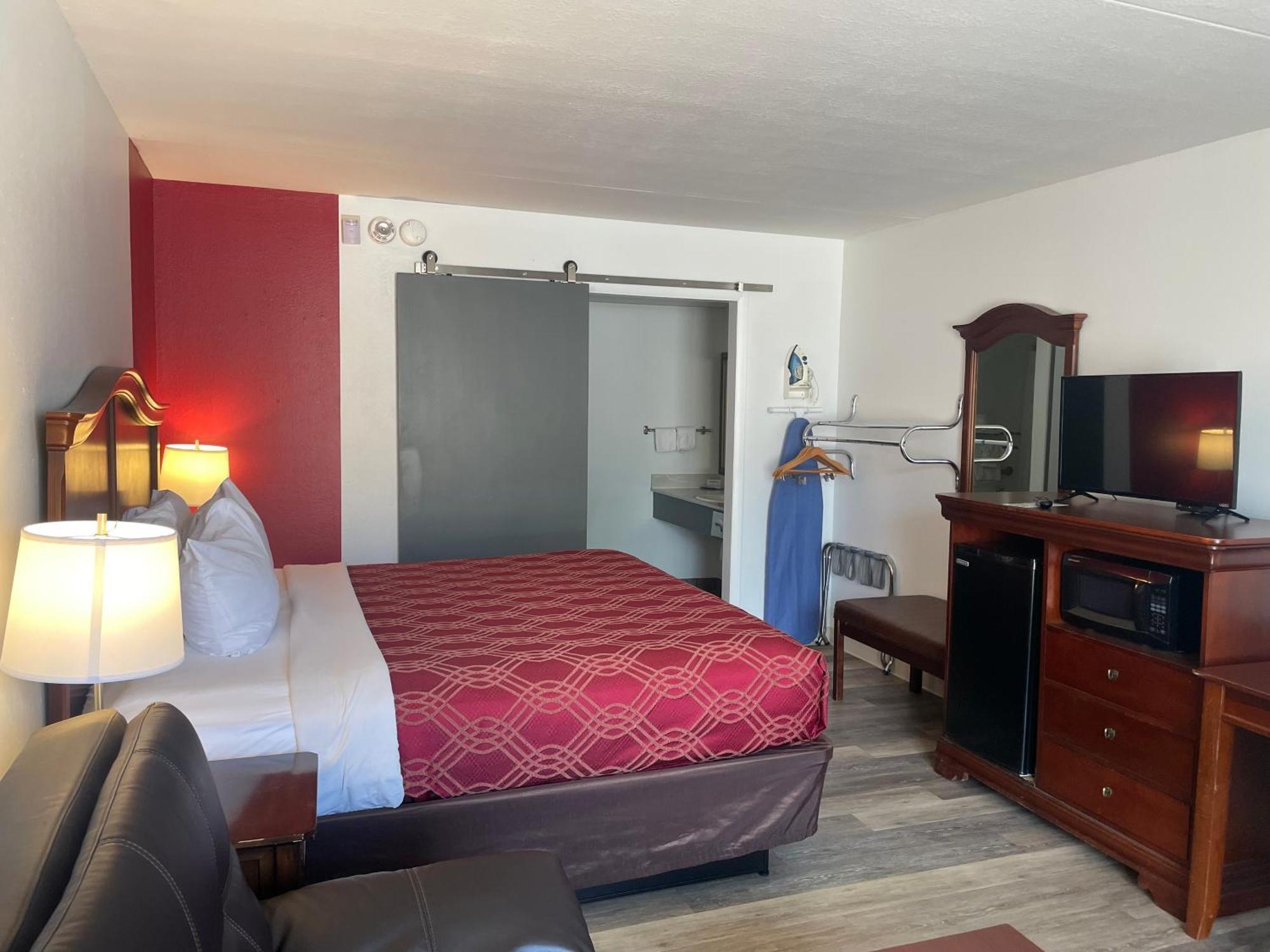 Hotel Ramada By Wyndham Branson Theatre District Exterior foto