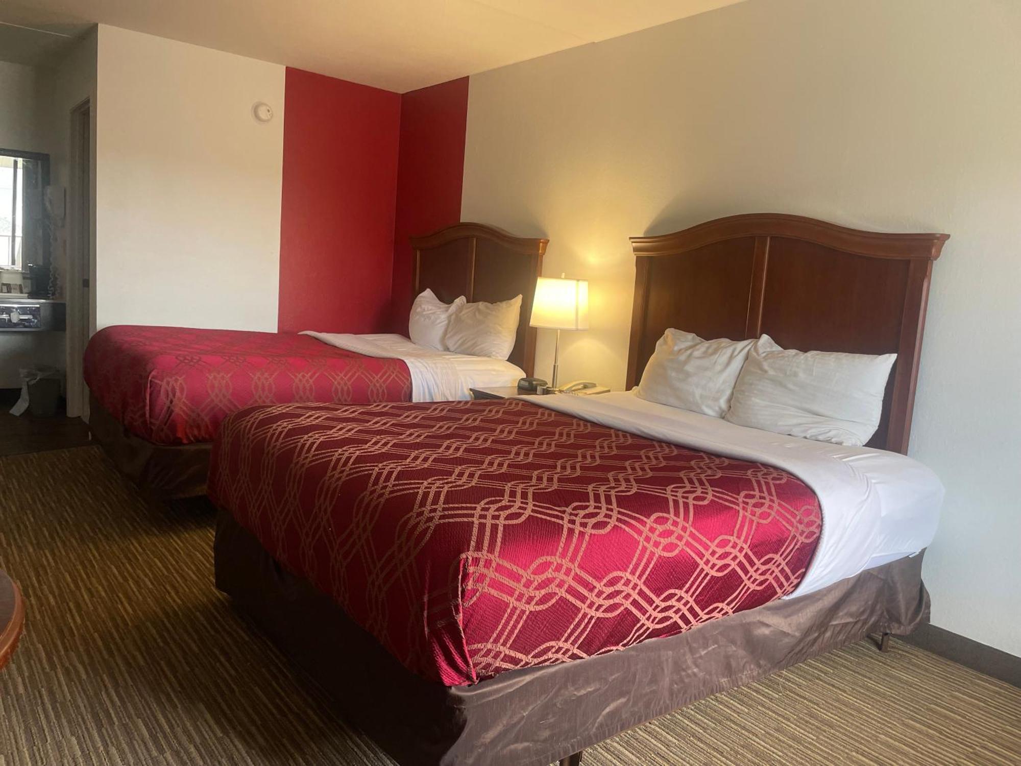 Hotel Ramada By Wyndham Branson Theatre District Exterior foto